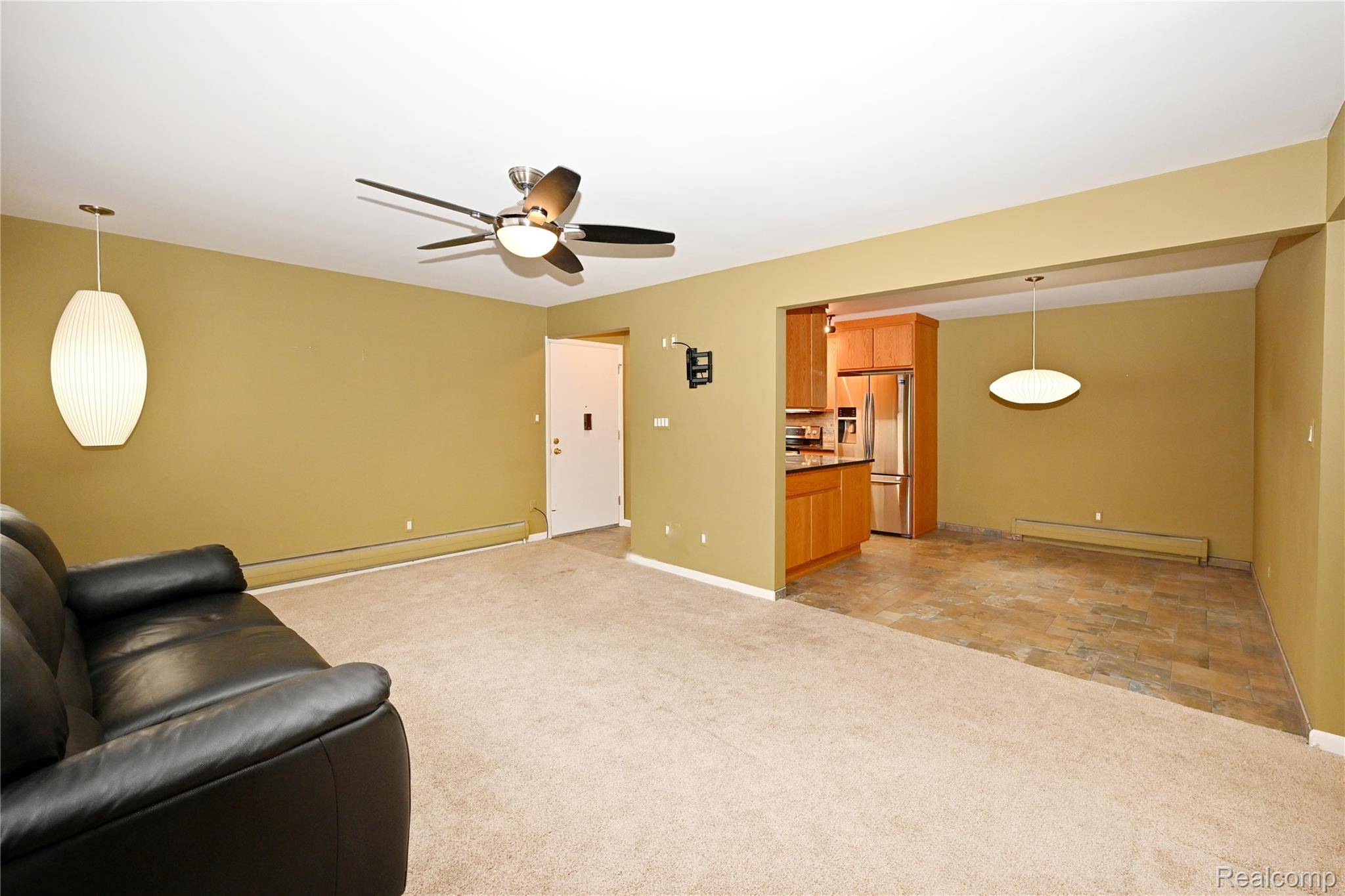 Royal Oak, MI 48073,2820 Woodslee DR #410