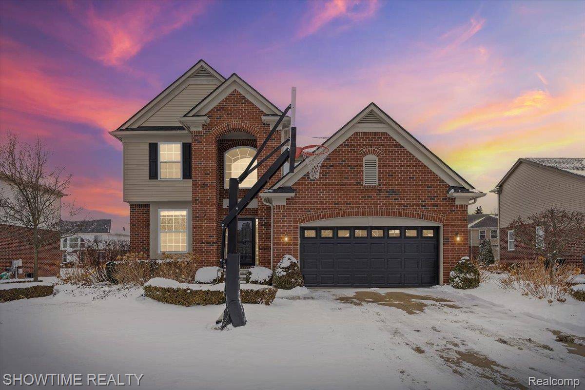 Rochester Hills, MI 48307,3699 Connors DR