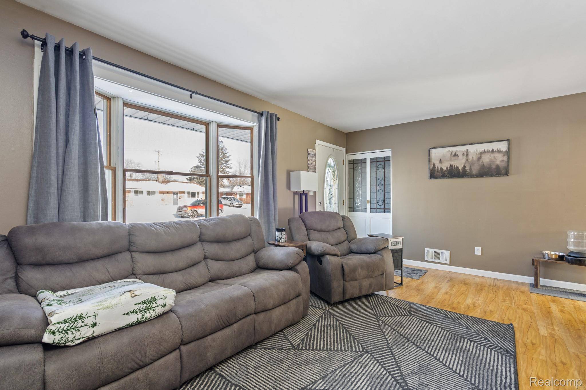 Westland, MI 48186,35739 Thames ST