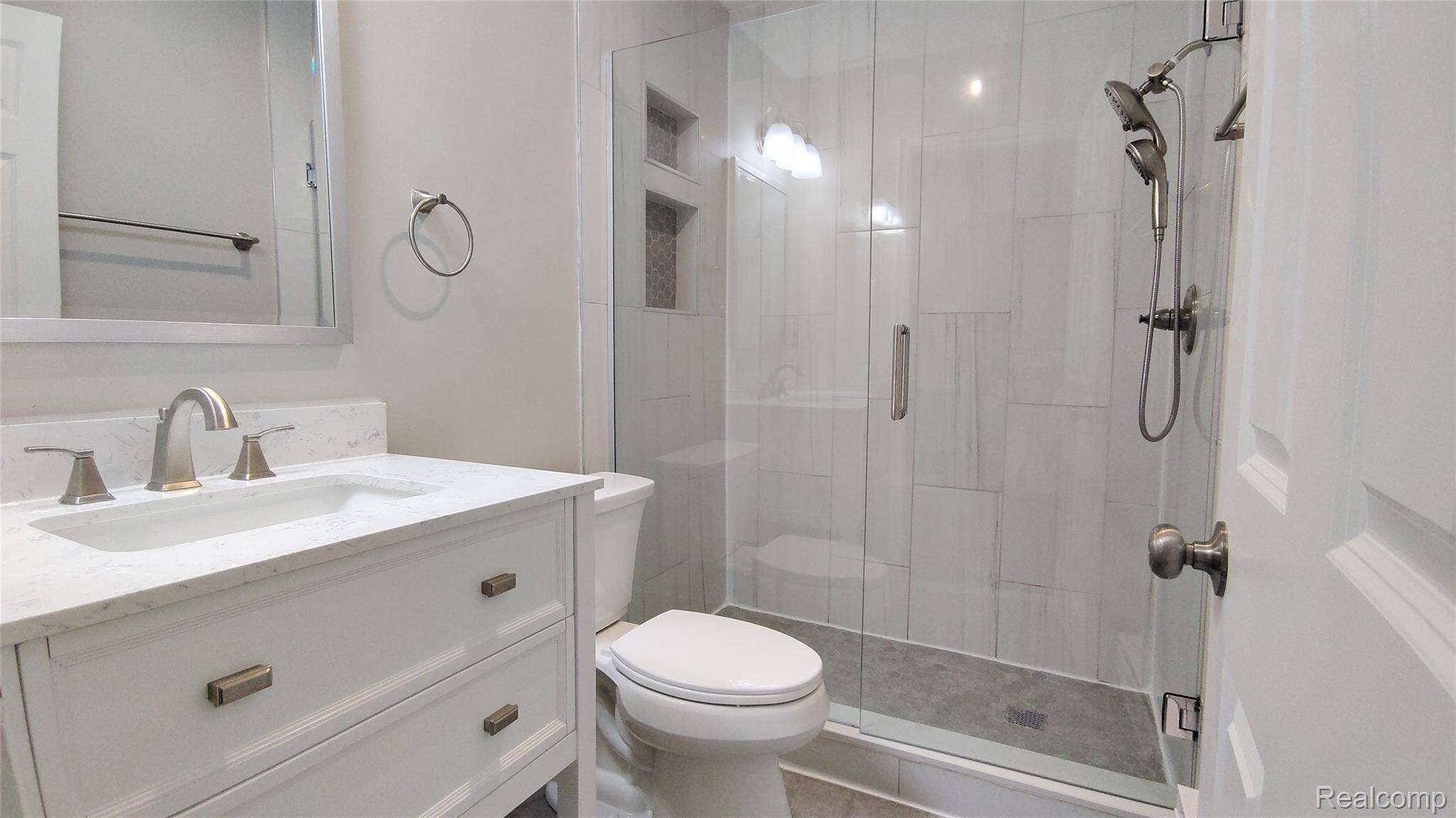 Hazel Park, MI 48030,1770 E Woodward Heights BLVD #B1