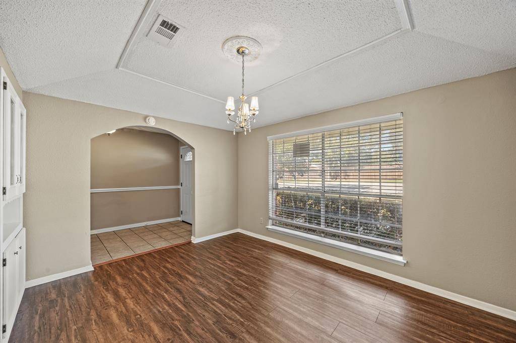 Fort Worth, TX 76112,7258 Brentwood Stair Road