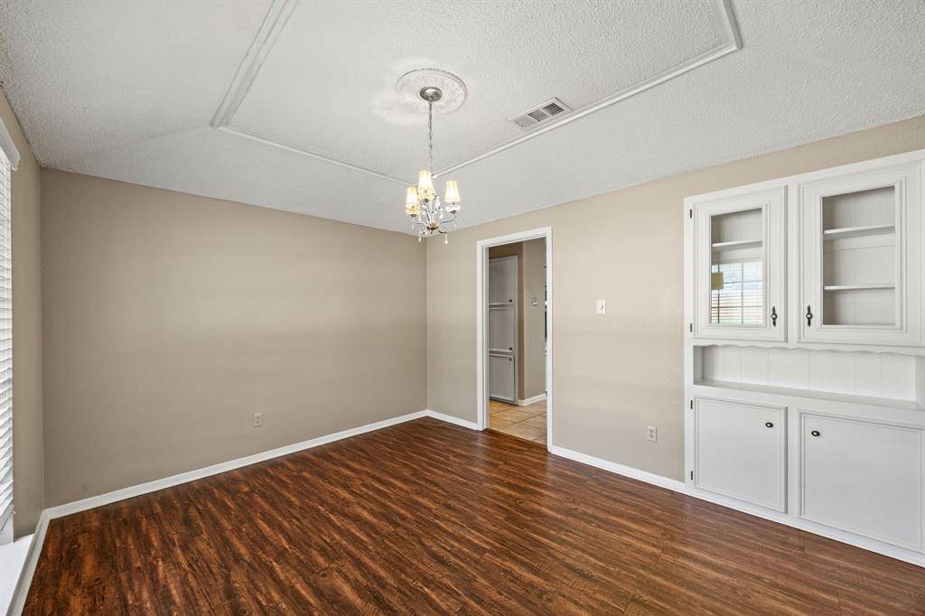 Fort Worth, TX 76112,7258 Brentwood Stair Road