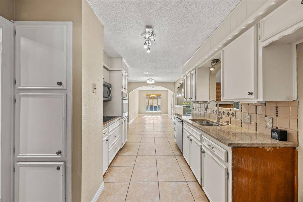 Fort Worth, TX 76112,7258 Brentwood Stair Road