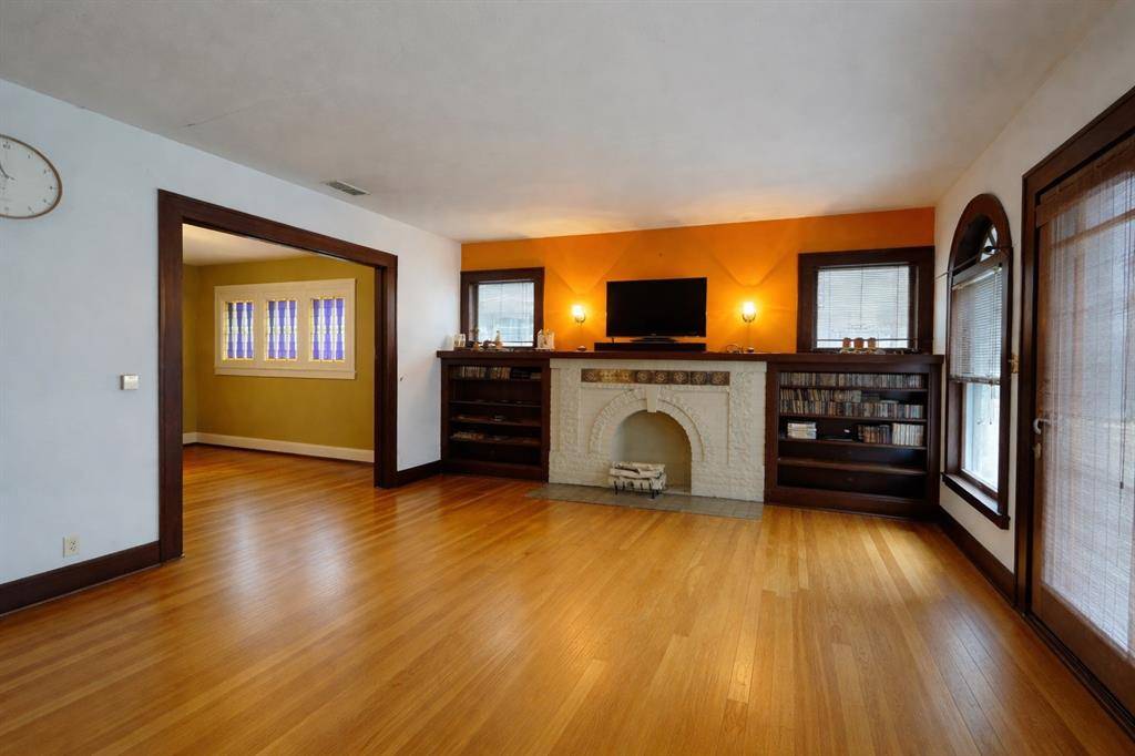 Dallas, TX 75208,115 N Montclair Avenue