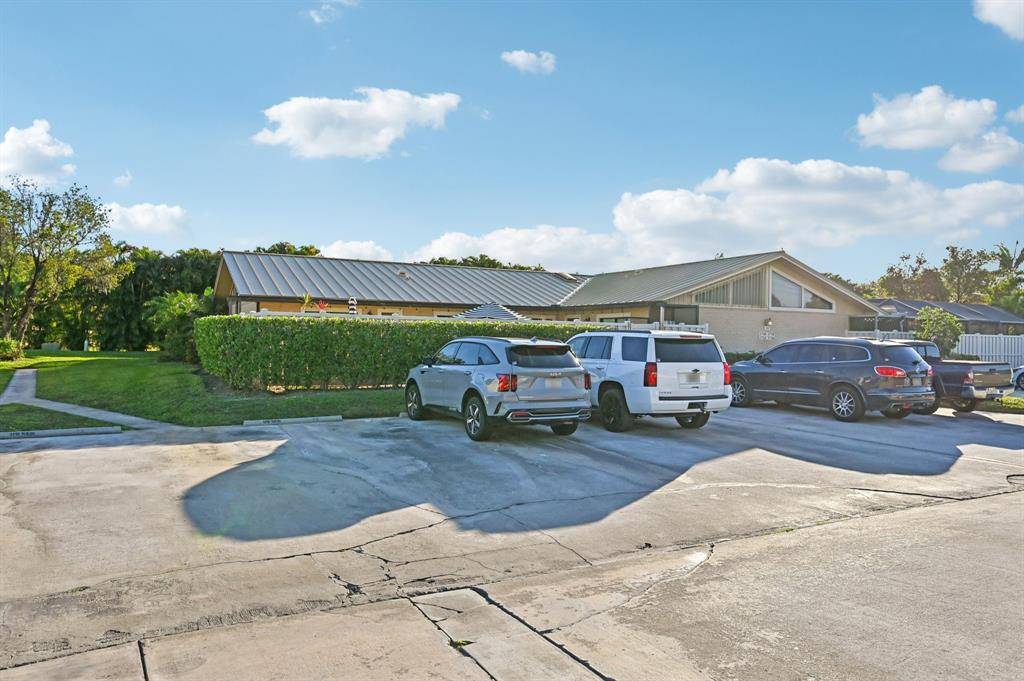 Palm Beach Gardens, FL 33418,5760 Golden Eagle Circle