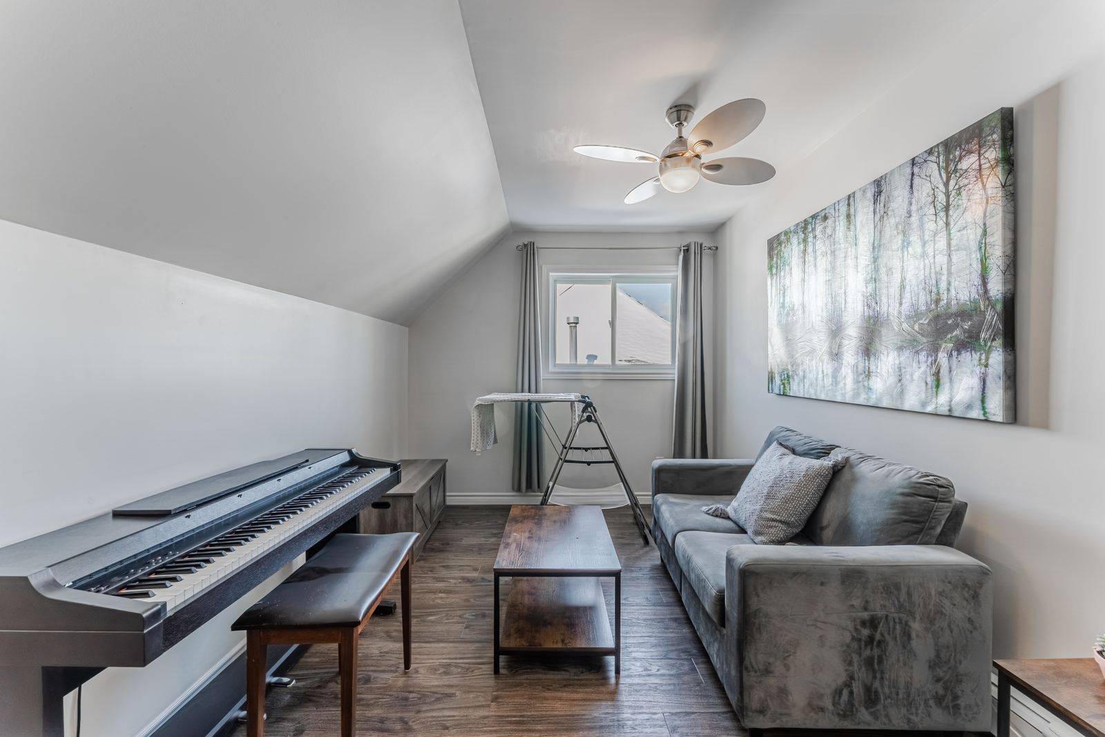 Barrie, ON L4N 1T9,42 Toronto ST #5