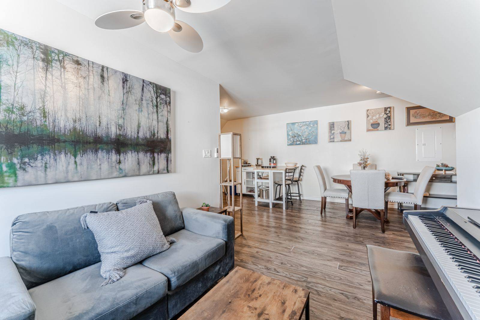 Barrie, ON L4N 1T9,42 Toronto ST #5