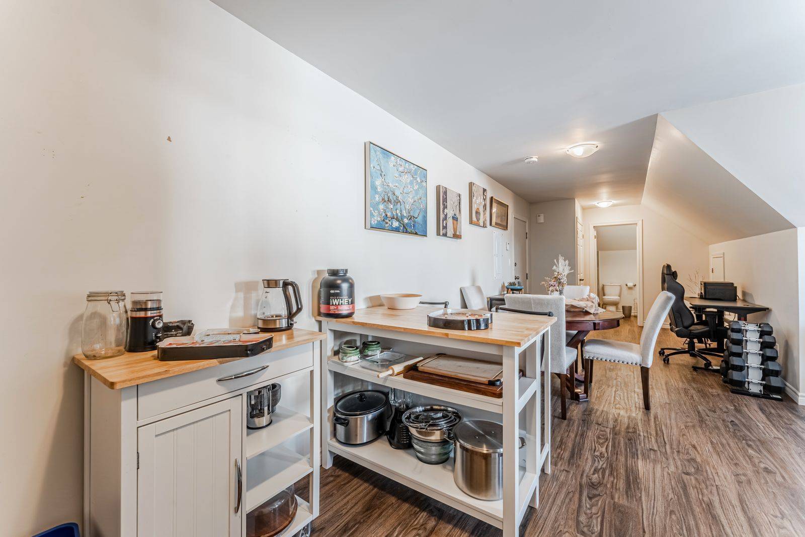 Barrie, ON L4N 1T9,42 Toronto ST #5