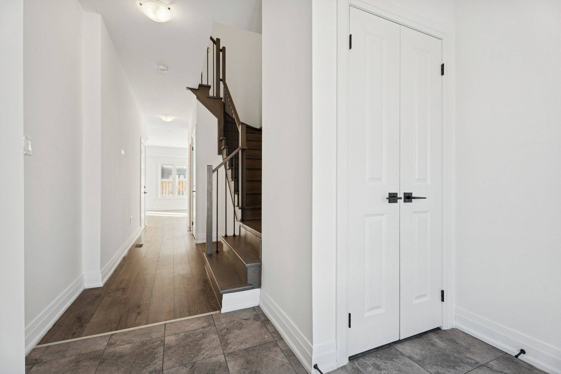 Barrie, ON L9J 0M4,5 Haven LN