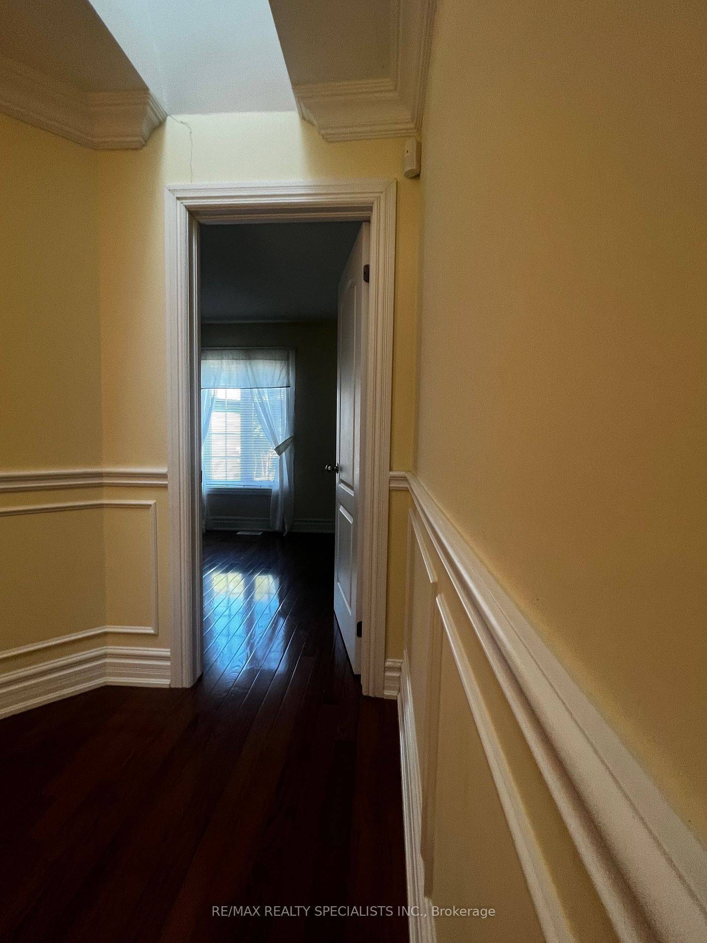 Mississauga, ON L5H 2Z9,1011 Lorne Park RD #1