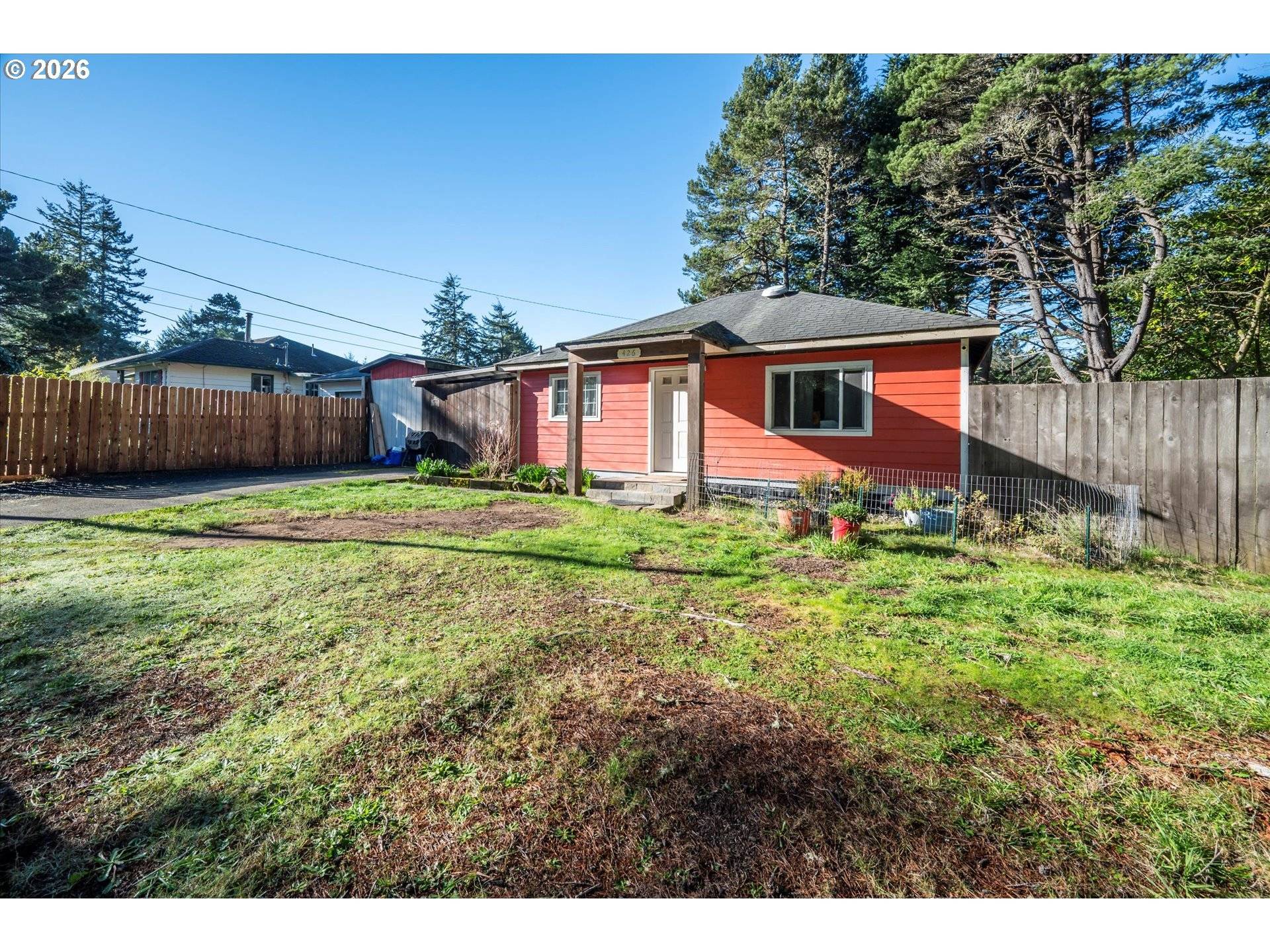 Coos Bay, OR 97420,426 ACKERMAN AVE