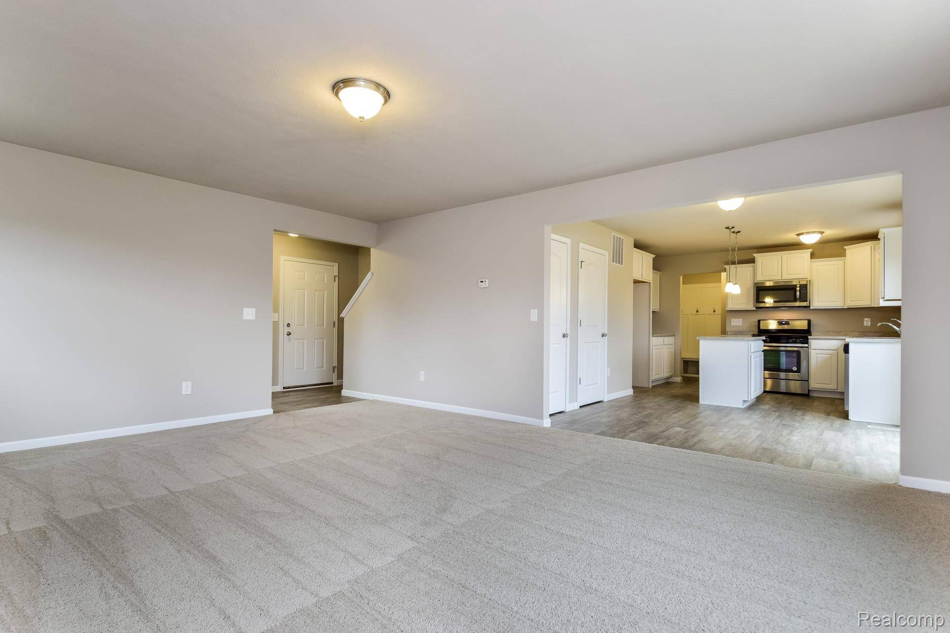 Davison, MI 48423,7377 River Rock DR