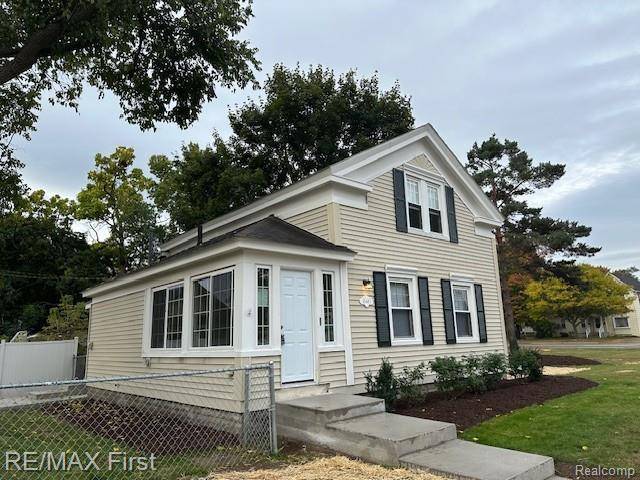 Wayne, MI 48184,35487 Glover ST