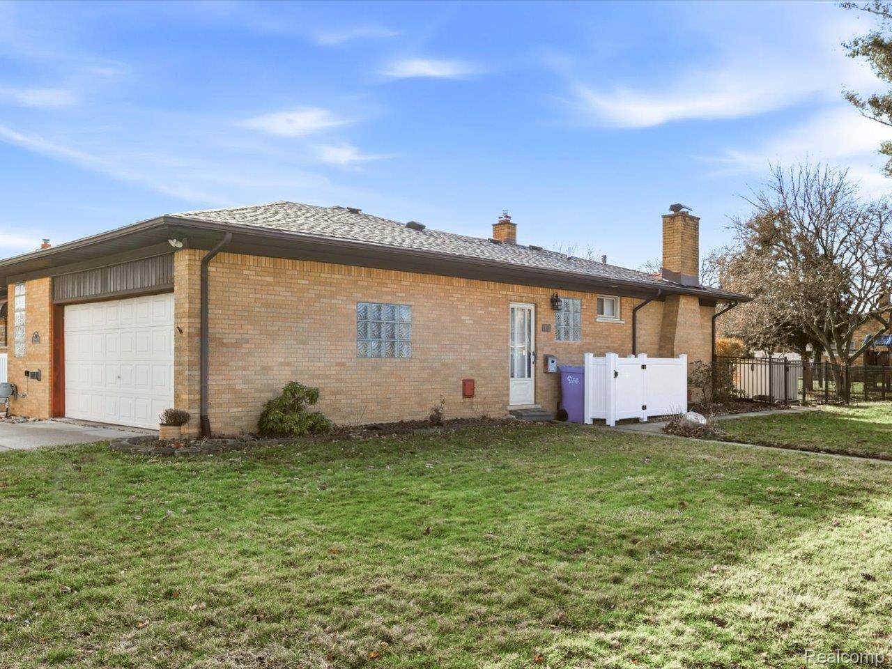 Warren, MI 48093,31327 Wellston DR