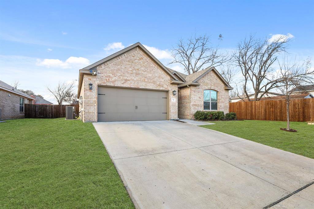 White Settlement, TX 76108,733 Vaquero Street