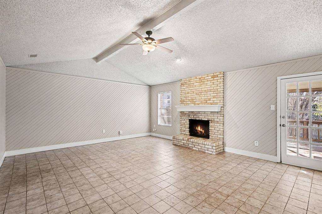 Fort Worth, TX 76112,5054 Tierney Court S