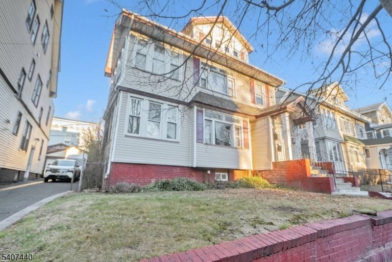 Newark City, NJ 07112,105 Huntington Ter