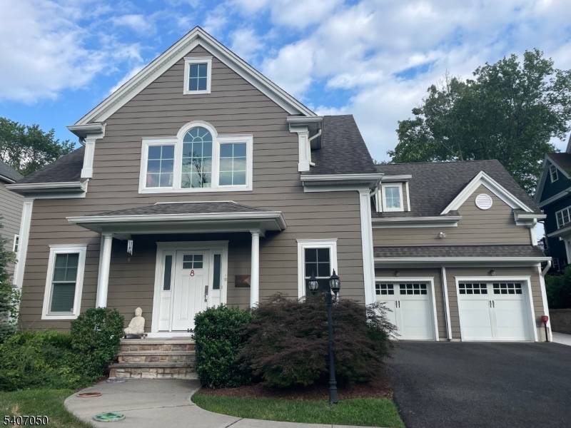 Montclair Twp., NJ 07042,8 Madison Ave