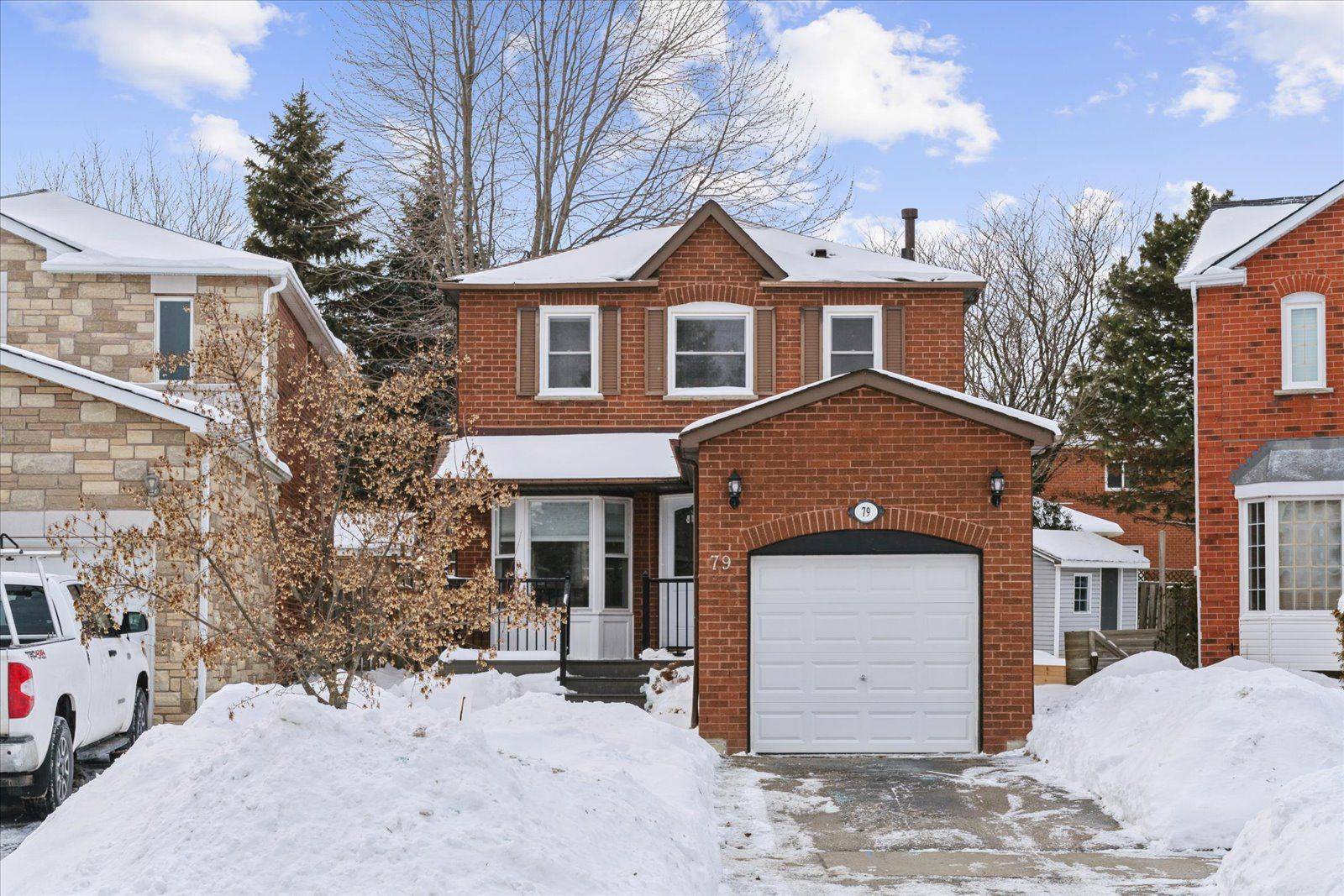 Whitby, ON L1R 1S7,79 Woodstone PL