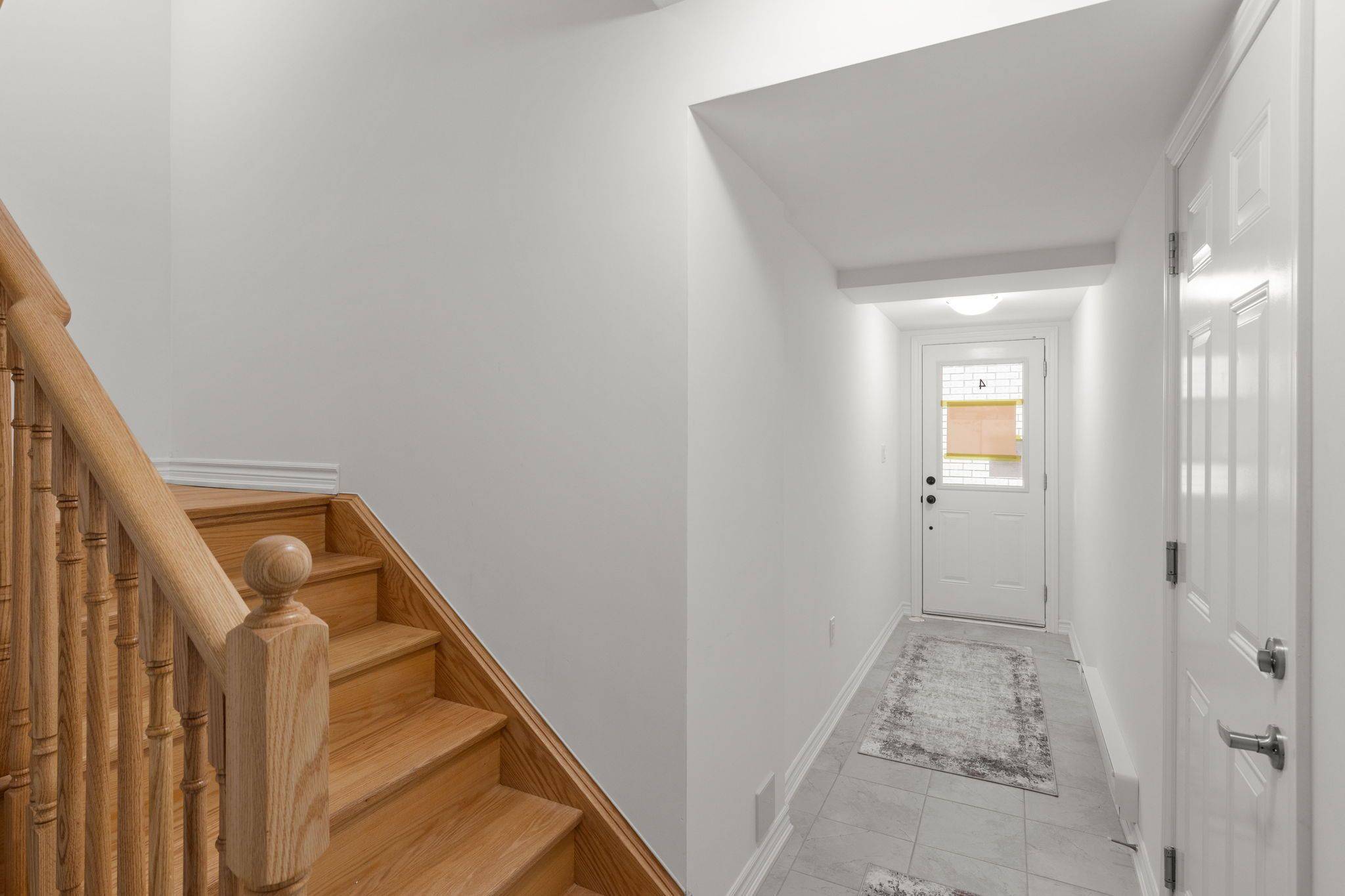 Barrie, ON L9J 0V6,23 HAY LN #4