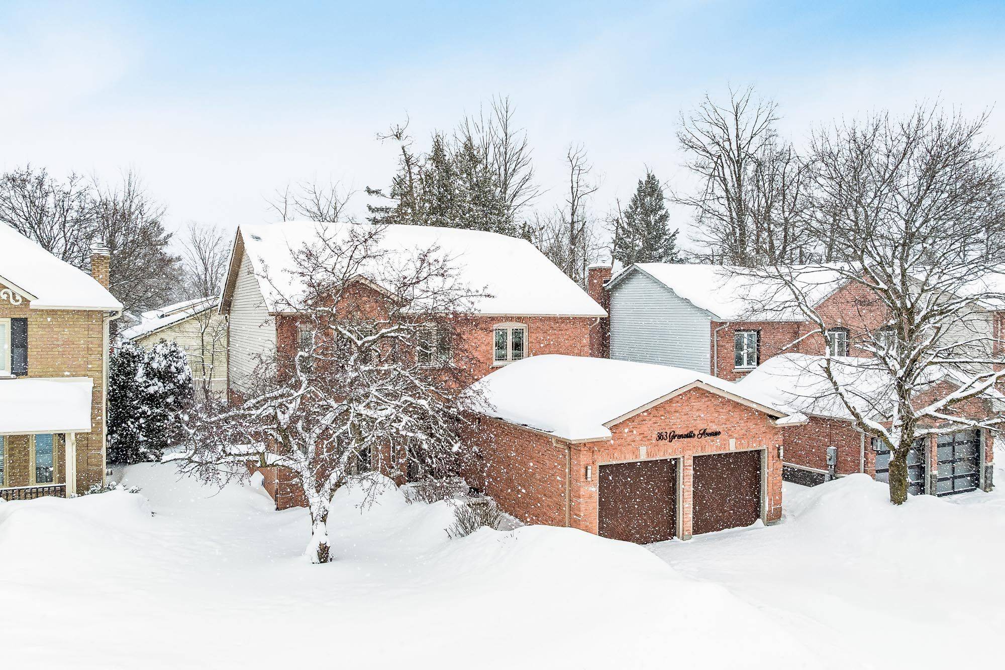 Orillia, ON L3V 7P7,363 Grenville AVE