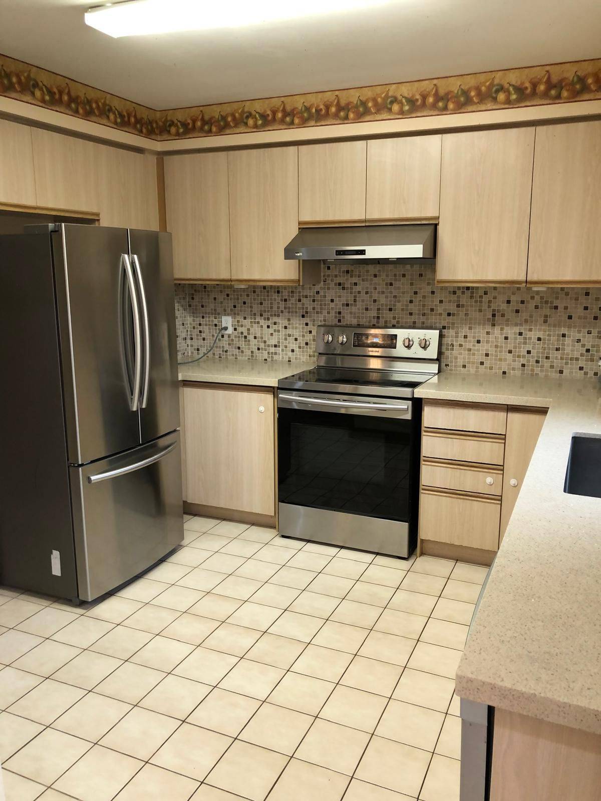 Brampton, ON L6Y 4P2,52 Pennsylvania AVE #Room