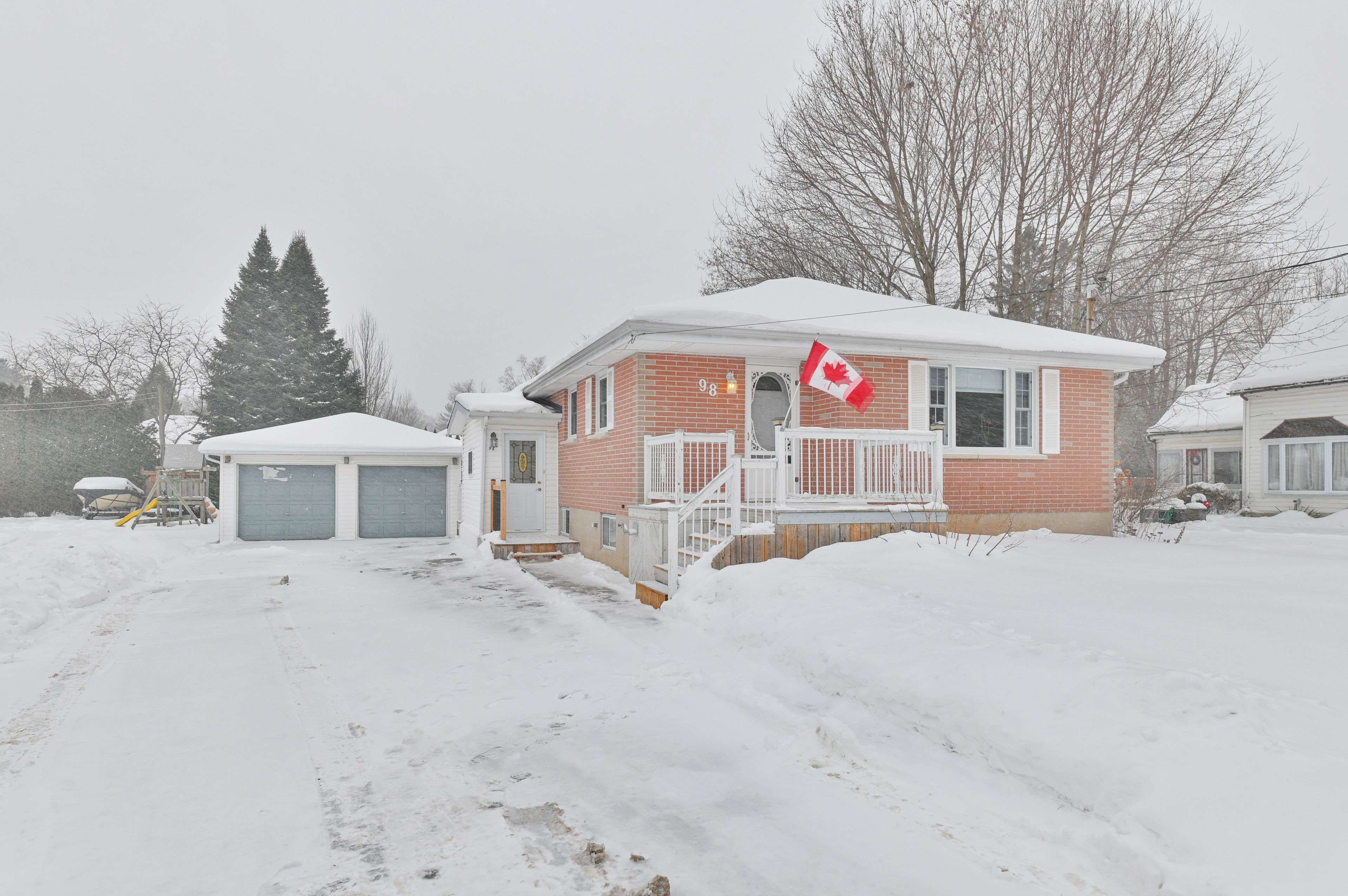 Brighton, ON K0K 1H0,98 Ontario ST