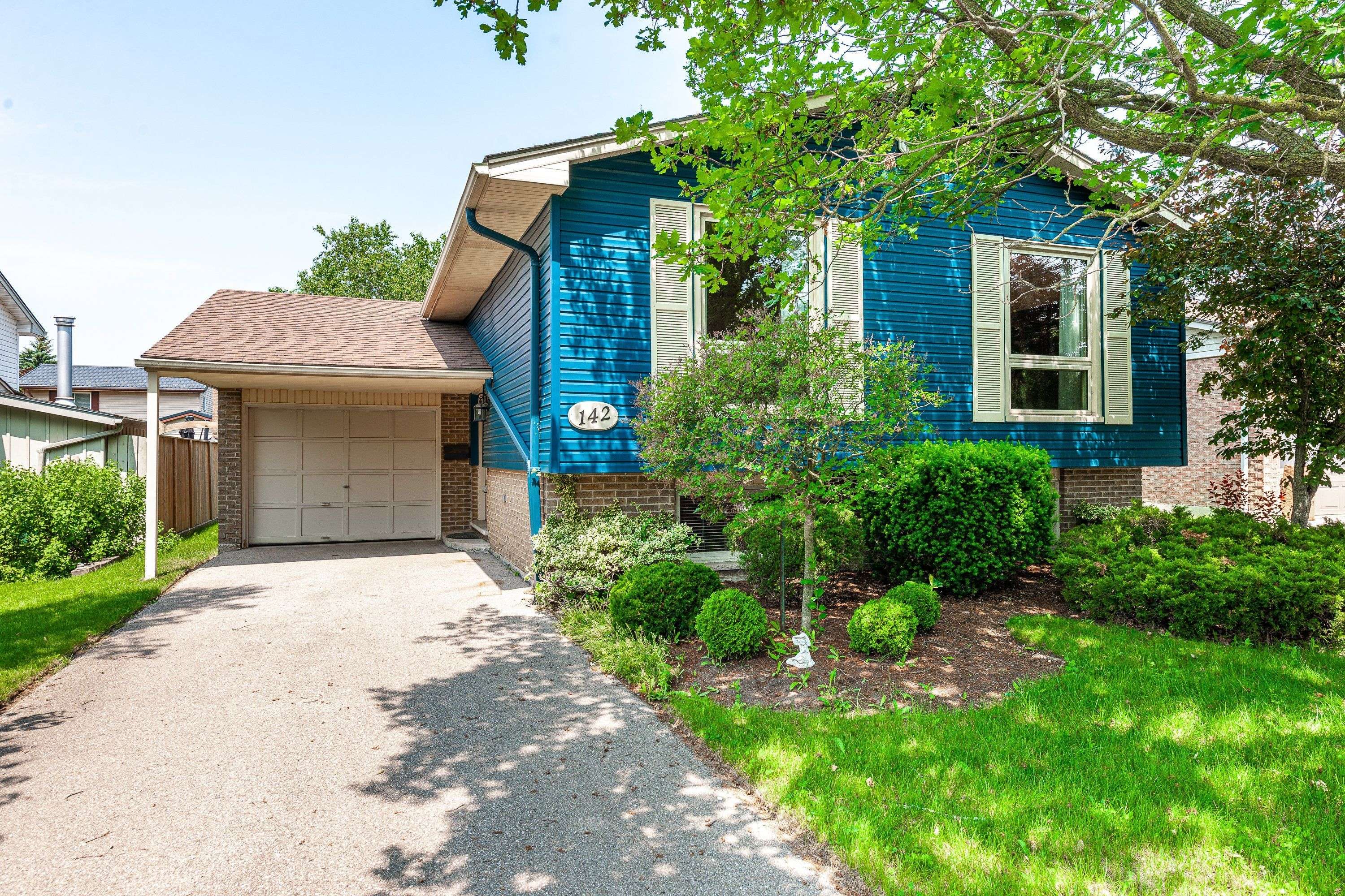 Stratford, ON N5A 7H2,142 Kenner CRES