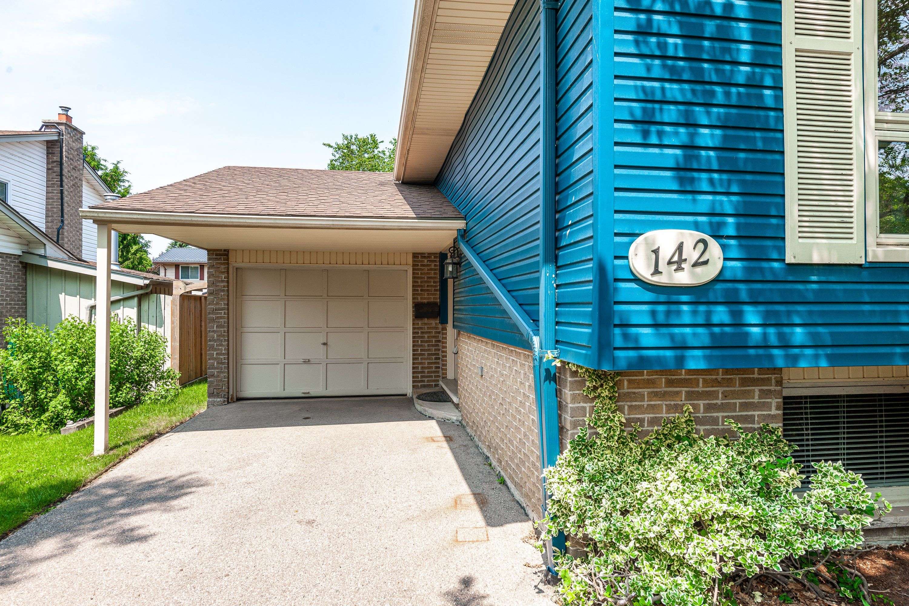Stratford, ON N5A 7H2,142 Kenner CRES