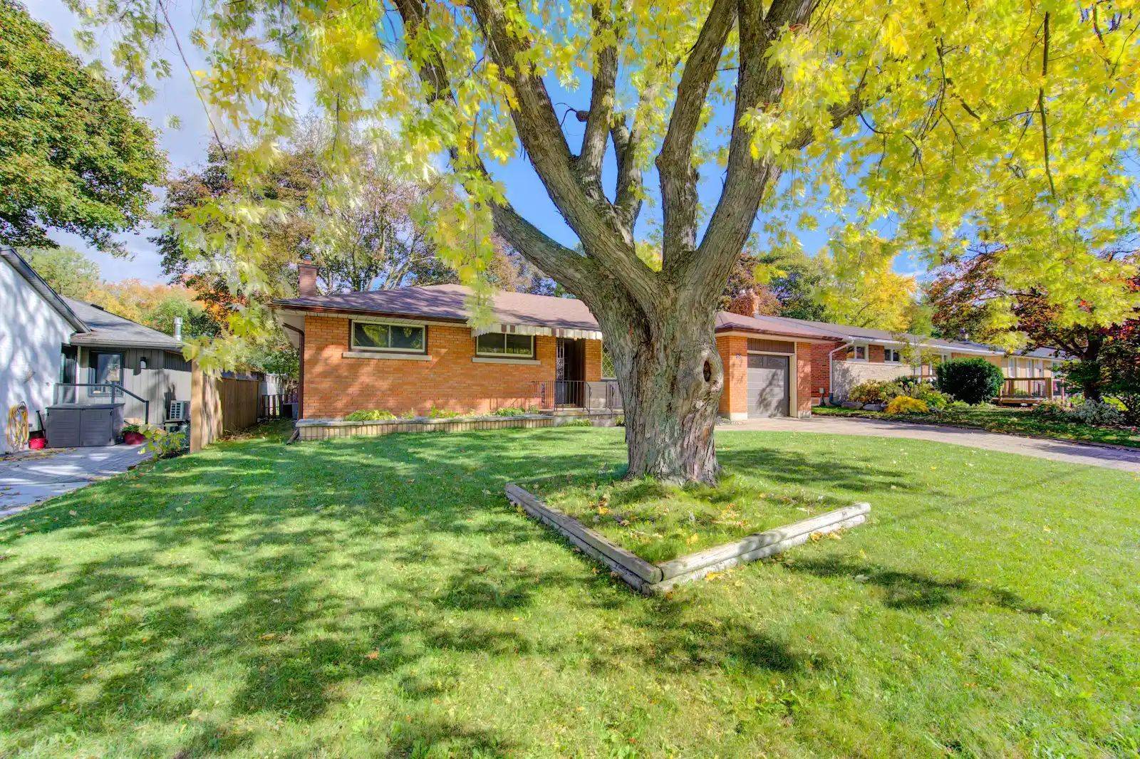 Waterloo, ON N2J 2B8,88 Ellis CRES