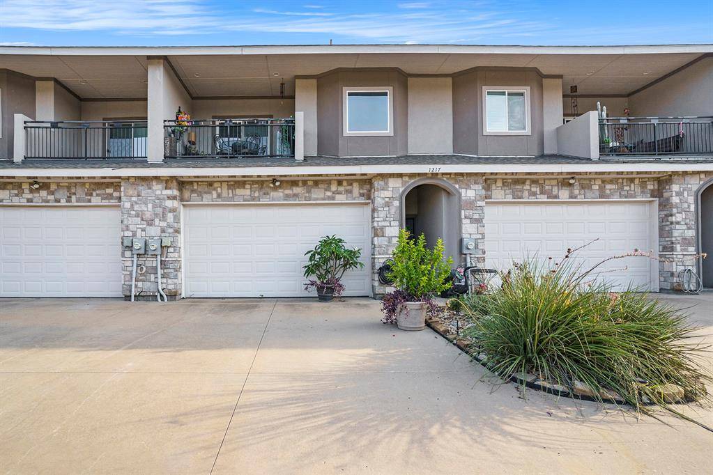 Burleson, TX 76028,1217 Summerset Lane