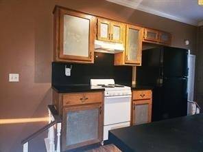 Leonard, TX 75452,100 E Collin Street #3