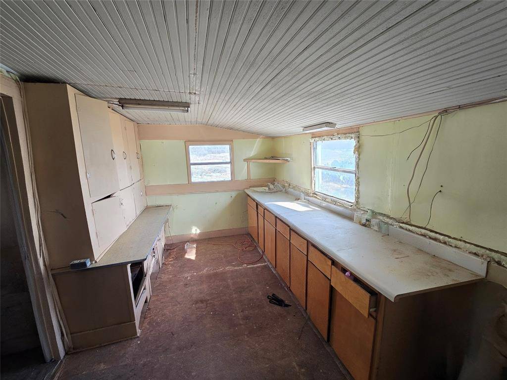 Robert Lee, TX 76945,1002 Austin Street