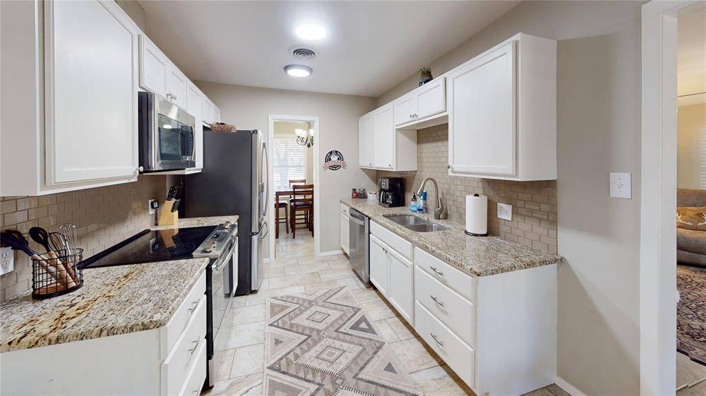 Brady, TX 76825,2017 S High Street