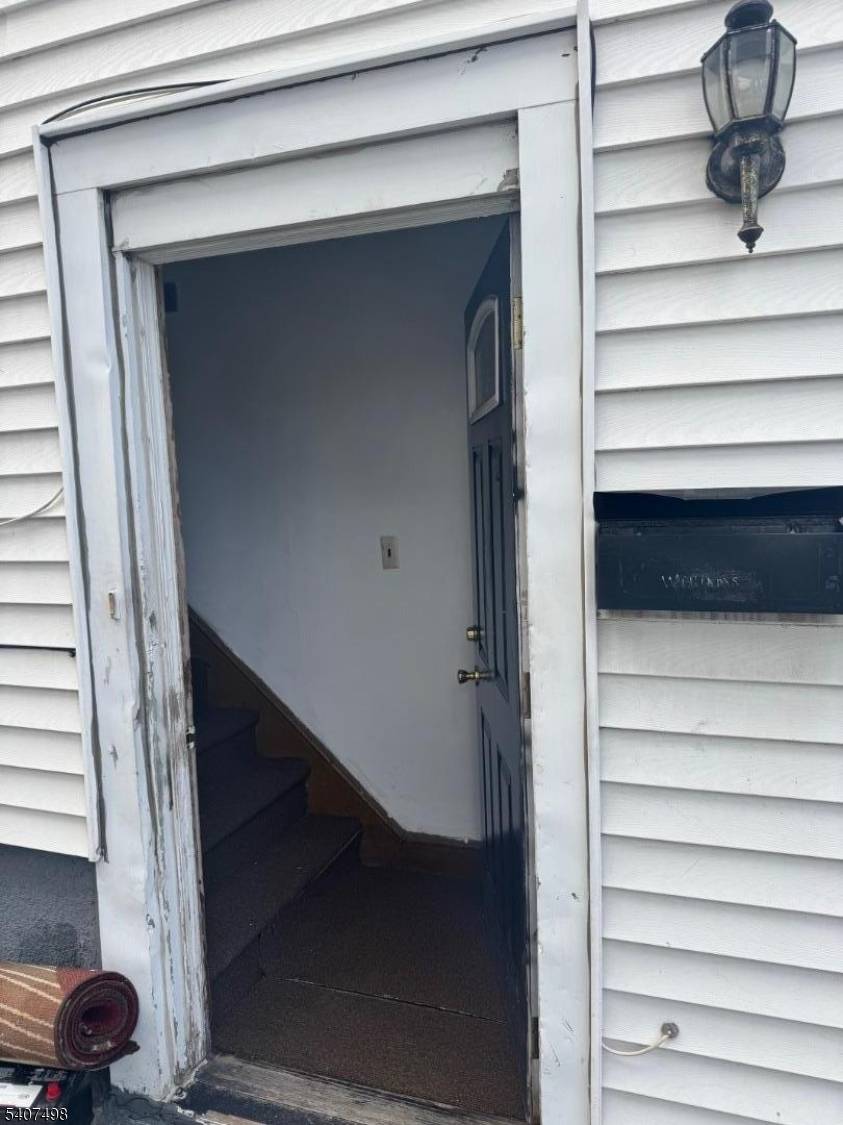 Clifton City, NJ 07011,311 Crooks Ave #2