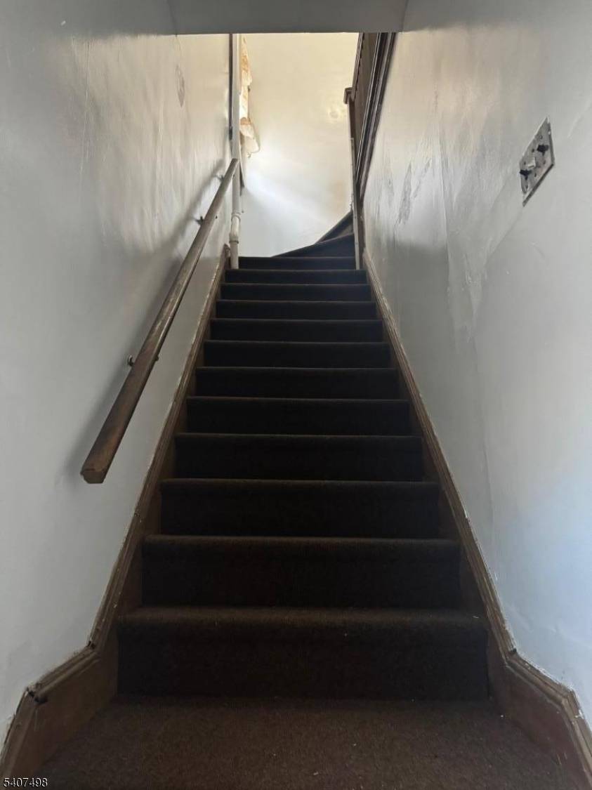 Clifton City, NJ 07011,311 Crooks Ave #2