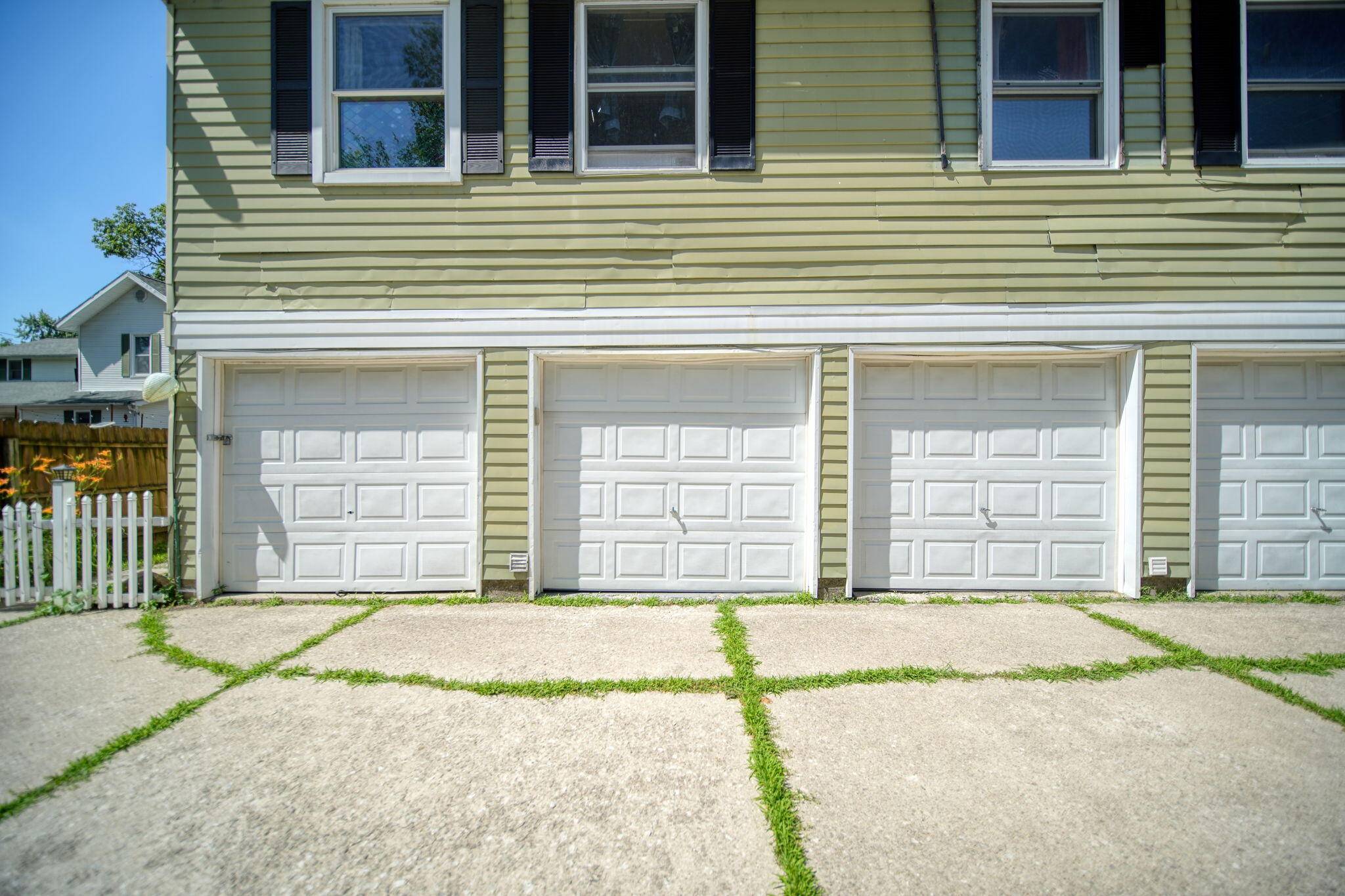 Clinton, MI 49236,317 Clark ST #B