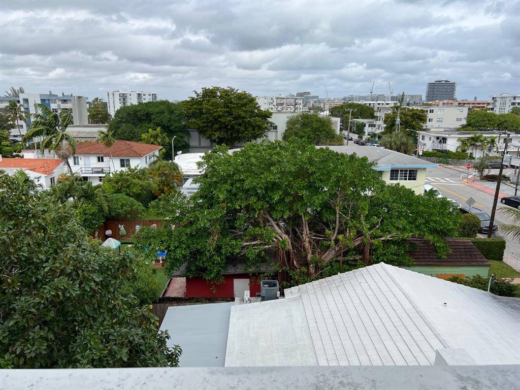 Miami Beach, FL 33141,7800 Carlyle Ave #5E