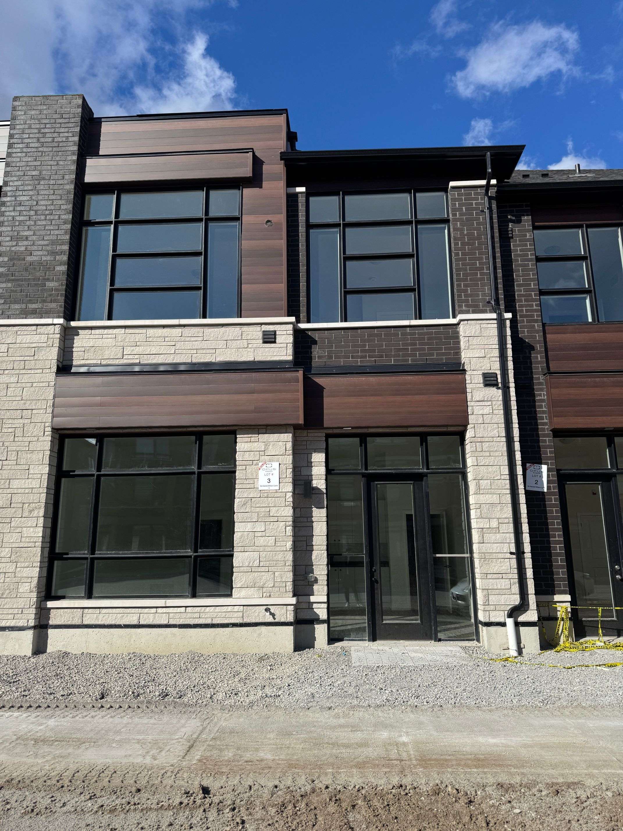 Richmond Hill, ON L4S 0M3,53 Harold Wilson LN #Main