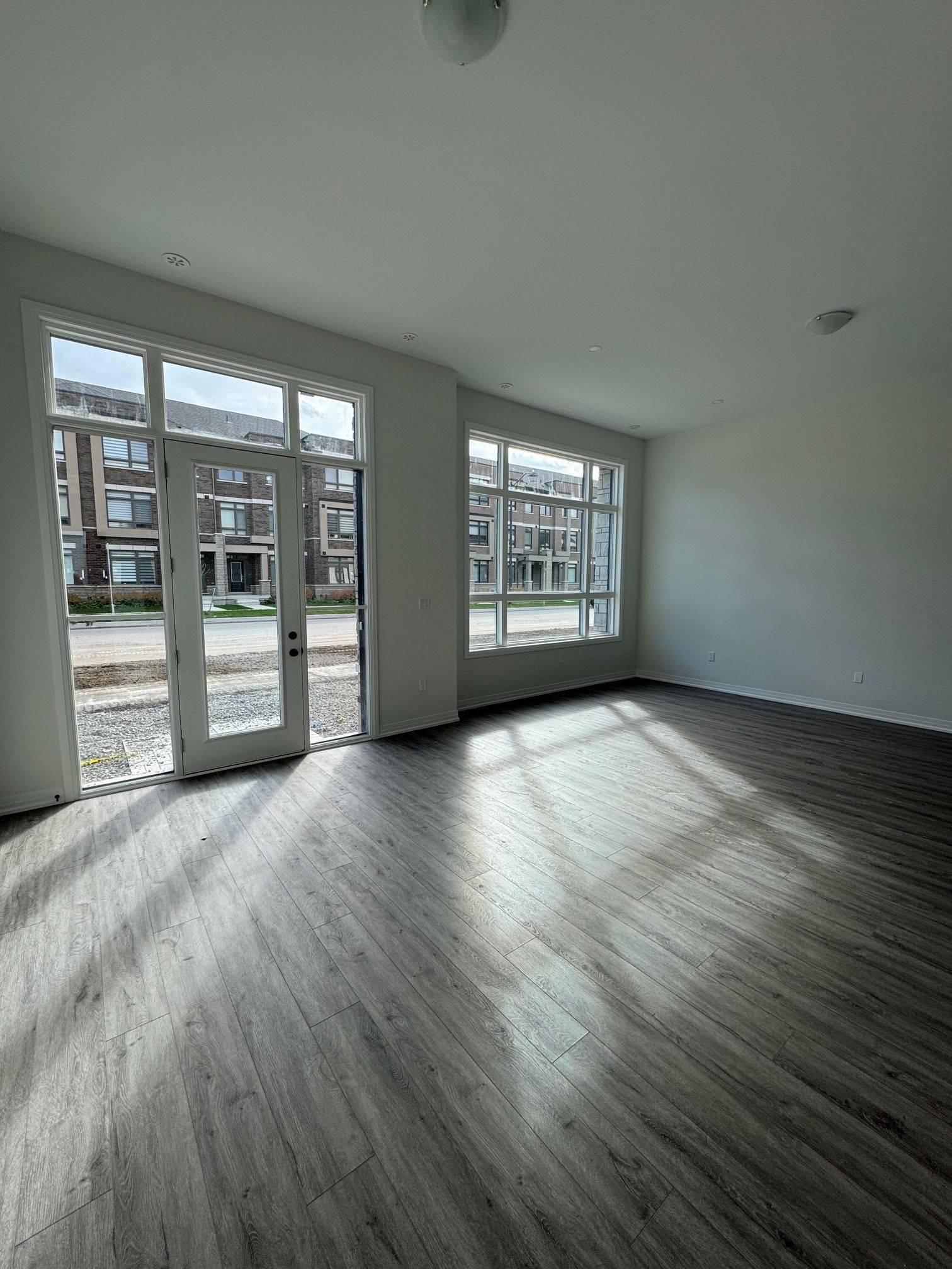 Richmond Hill, ON L4S 0M3,53 Harold Wilson LN #Main