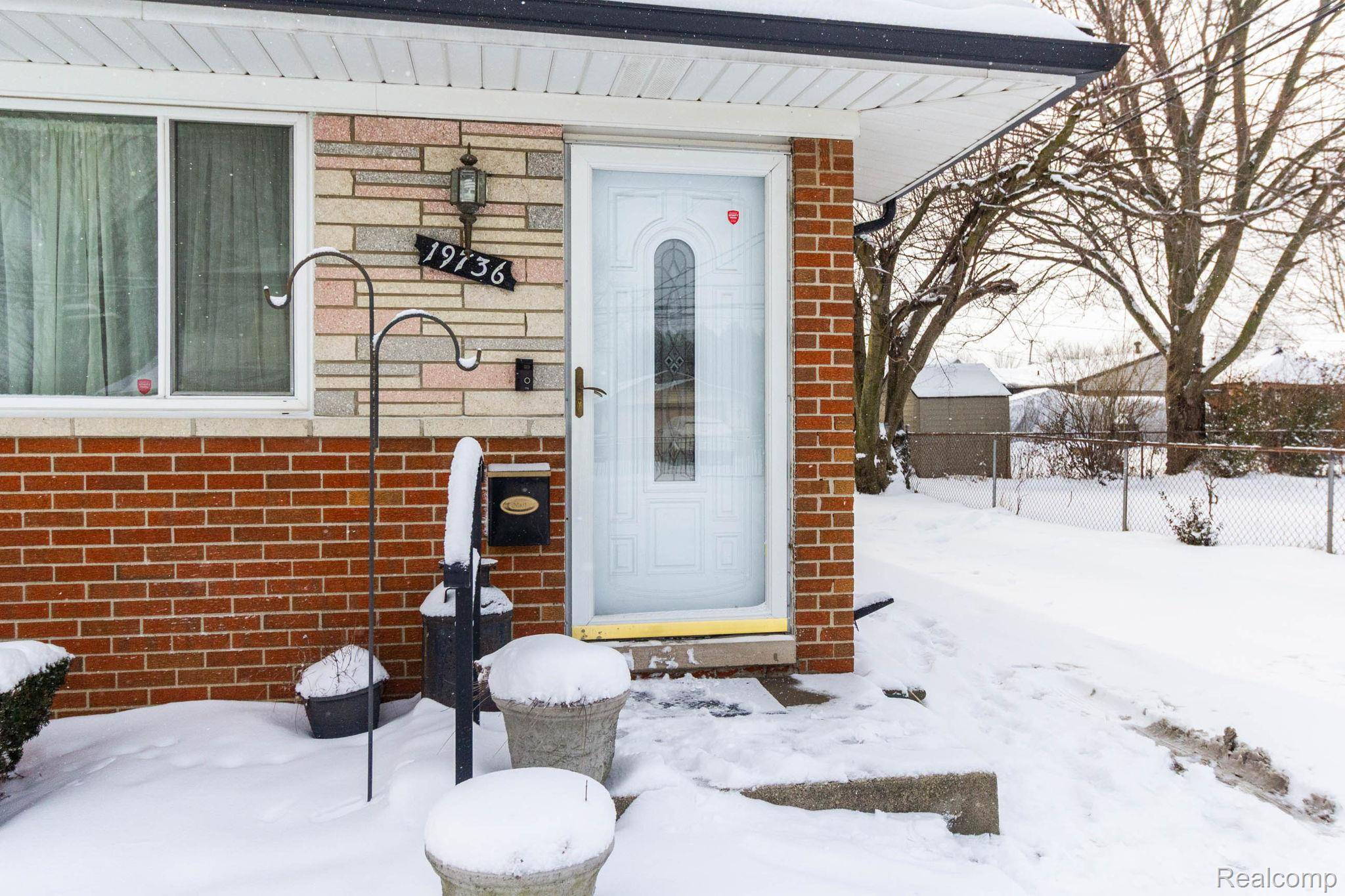 Clinton Township, MI 48035,19736 McKishnie ST