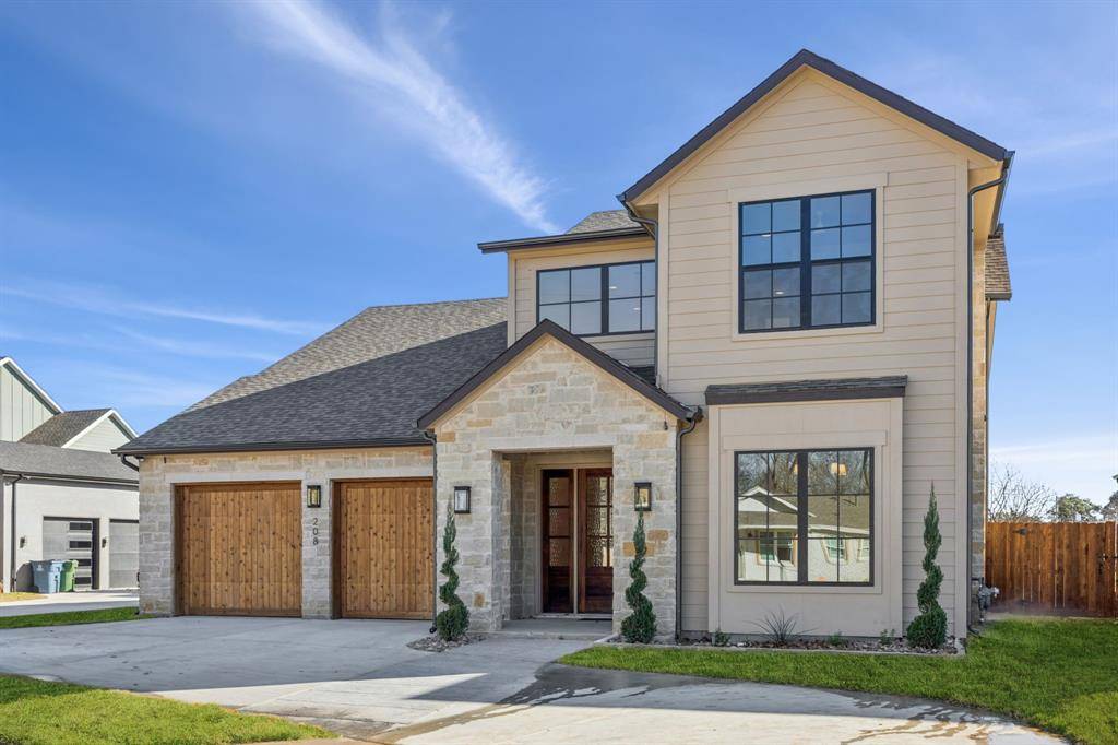 Roanoke, TX 76262,208 Pecan Street