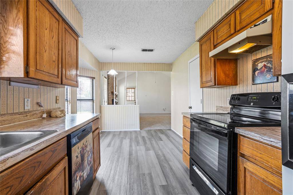 Arlington, TX 76017,5717 Myers Road