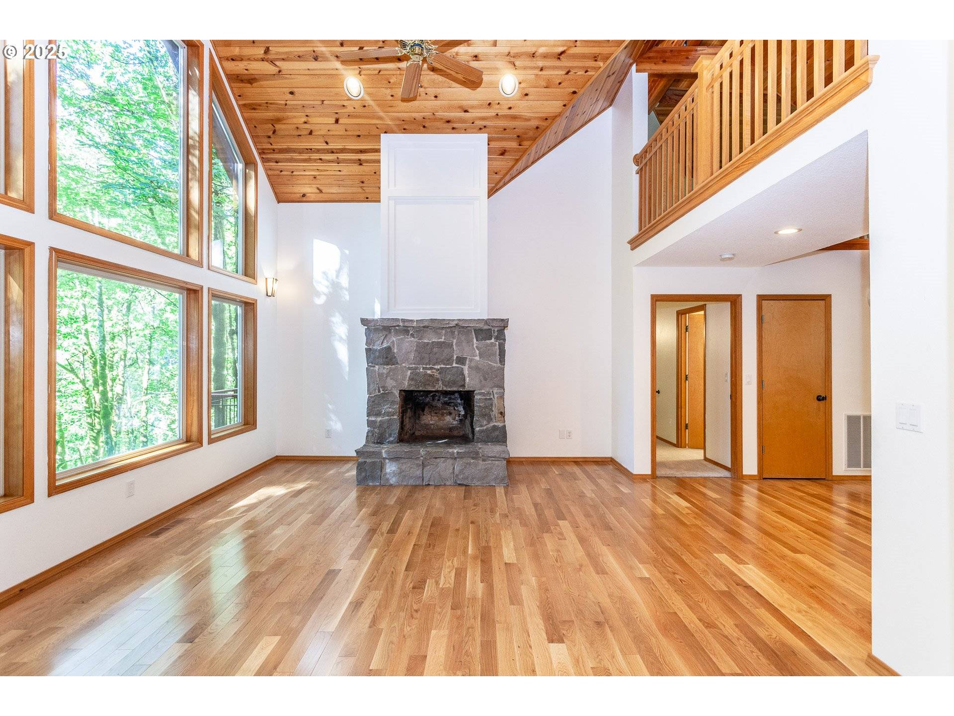 Welches, OR 97067,29409 E EDGEWATER DR