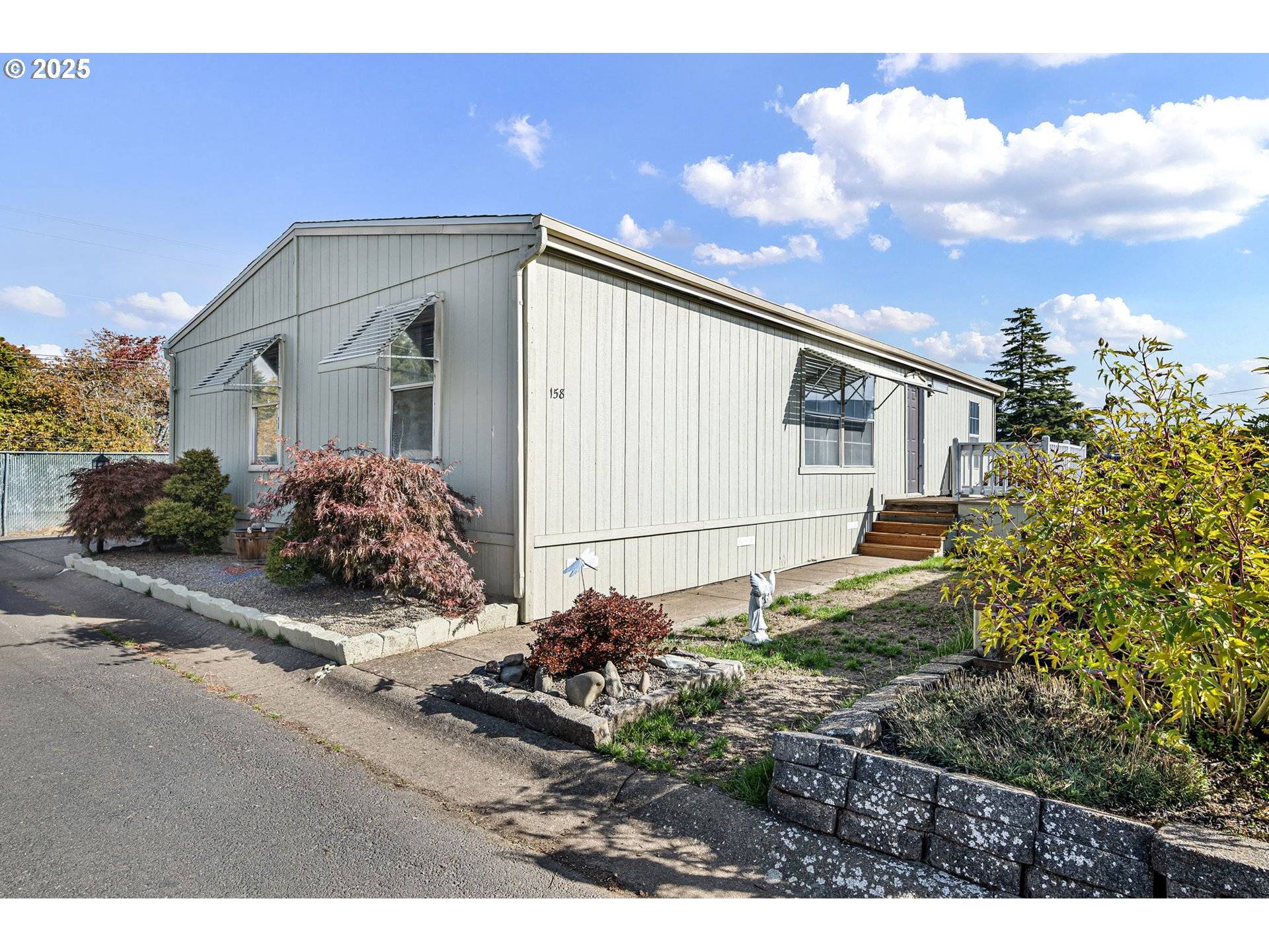 1800 LAKEWOOD CT #158, Eugene, OR 97402