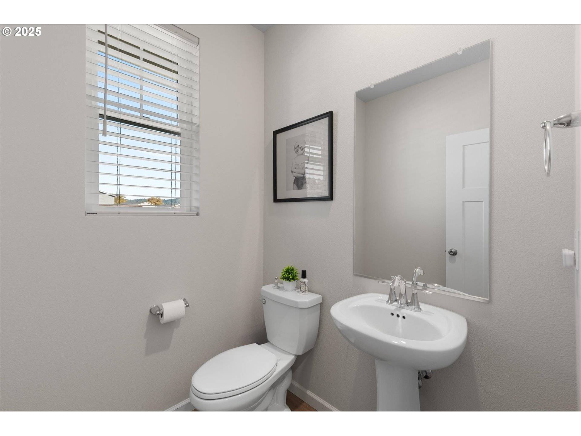 Longview, WA 98632,1906 MELODY WAY