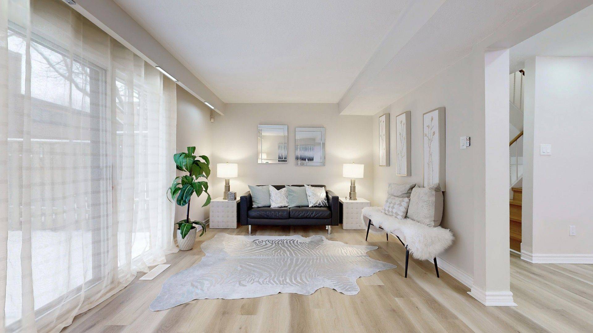 Toronto C15, ON M2H 2V6,4 Frosty Meadoway Mews