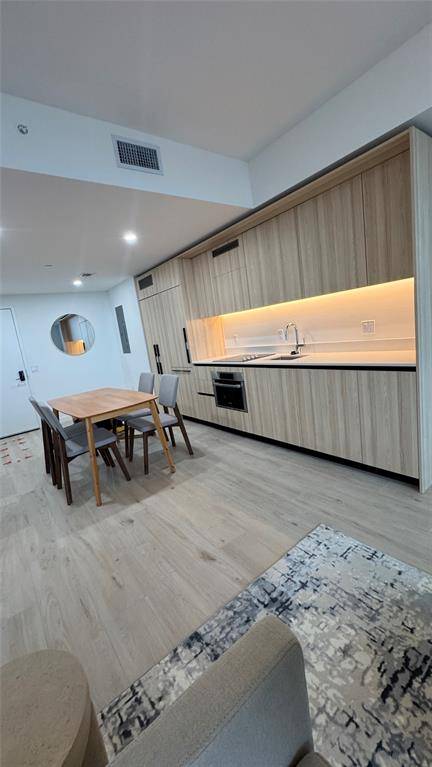 Miami, FL 33128,225 N Miami Ave #3604