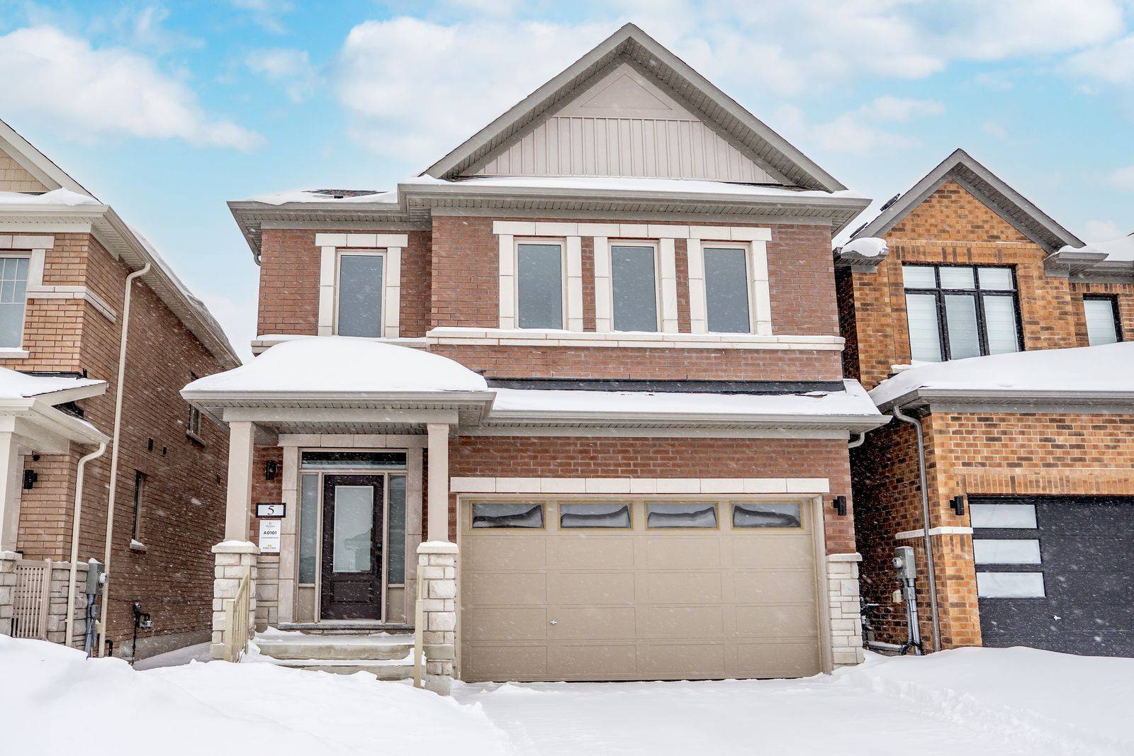 Barrie, ON L9J 0Z5,5 Amsterdam DR