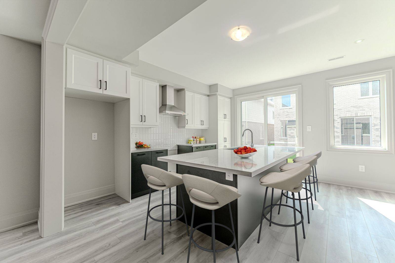 Barrie, ON L9J 0Z5,5 Amsterdam DR